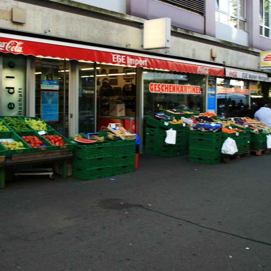 EGE Import Export an der Zürcher Josefstrasse darf keine Lebensmittel mehr verkaufen.