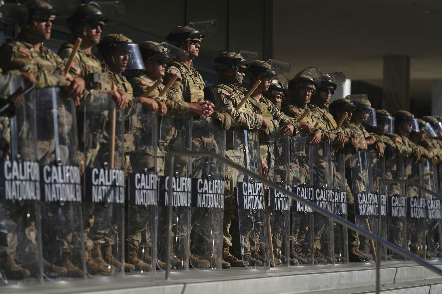 FILE - California National Guard are positioned at the Federal Building, June 10, 2025, in downtown Los Angeles. (AP Photo/Eric Thayer, File)
Immigration Raids Los Angeles