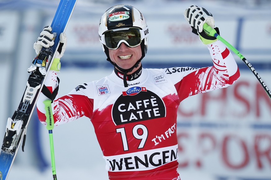 Hannes Reichelt feiert seinen ersten Sieg in Wengen.