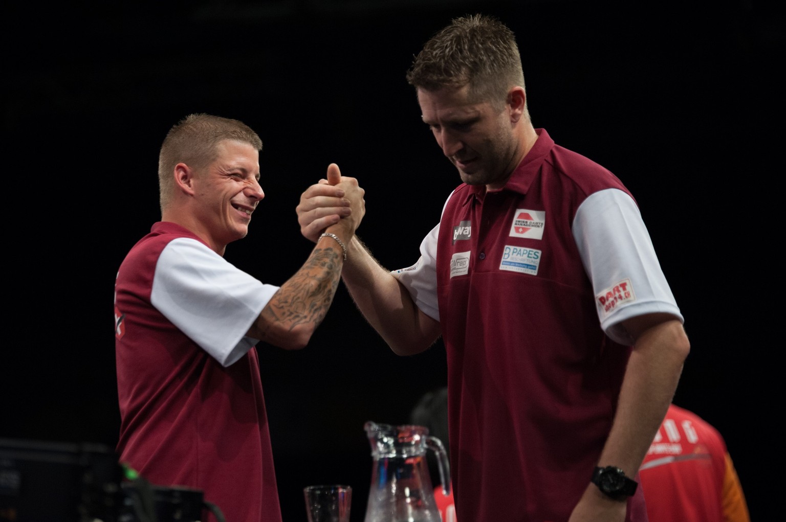 Andy Bless und Alex Fehlmann nach dem Sieg gegen China