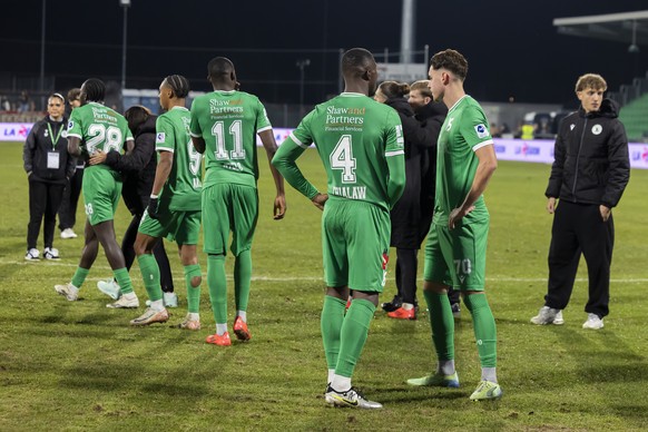 Yverdon&#039;s players look disappointed after losing against the team Sion, during the Super League soccer match of Swiss Championship between Yverdon Sport FC, YS, and FC Sion, SIO, at the Stade Mun ...