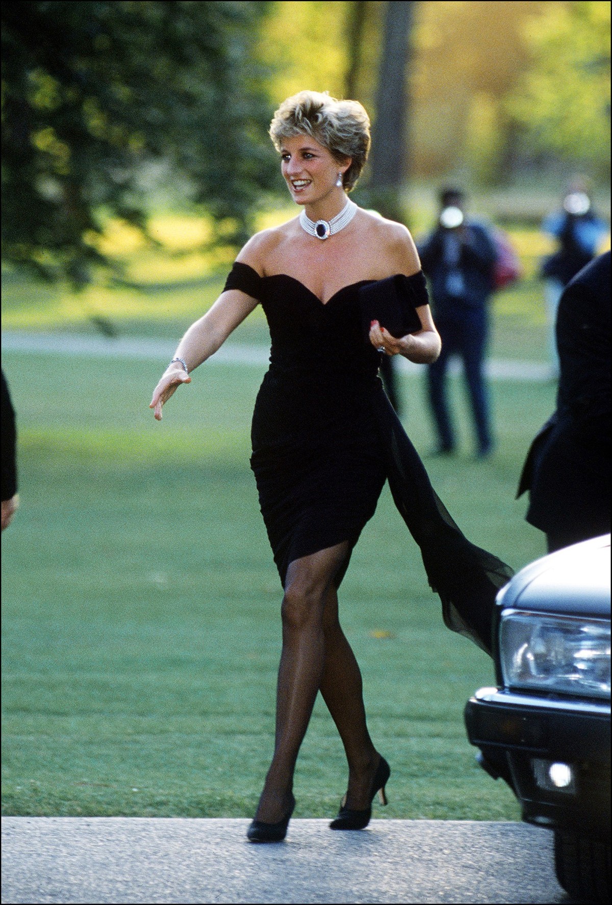 La «revenge dress» de Diana sera mise aux enchères le 9 décembre 2026 chez Sotheby’s, à New York.