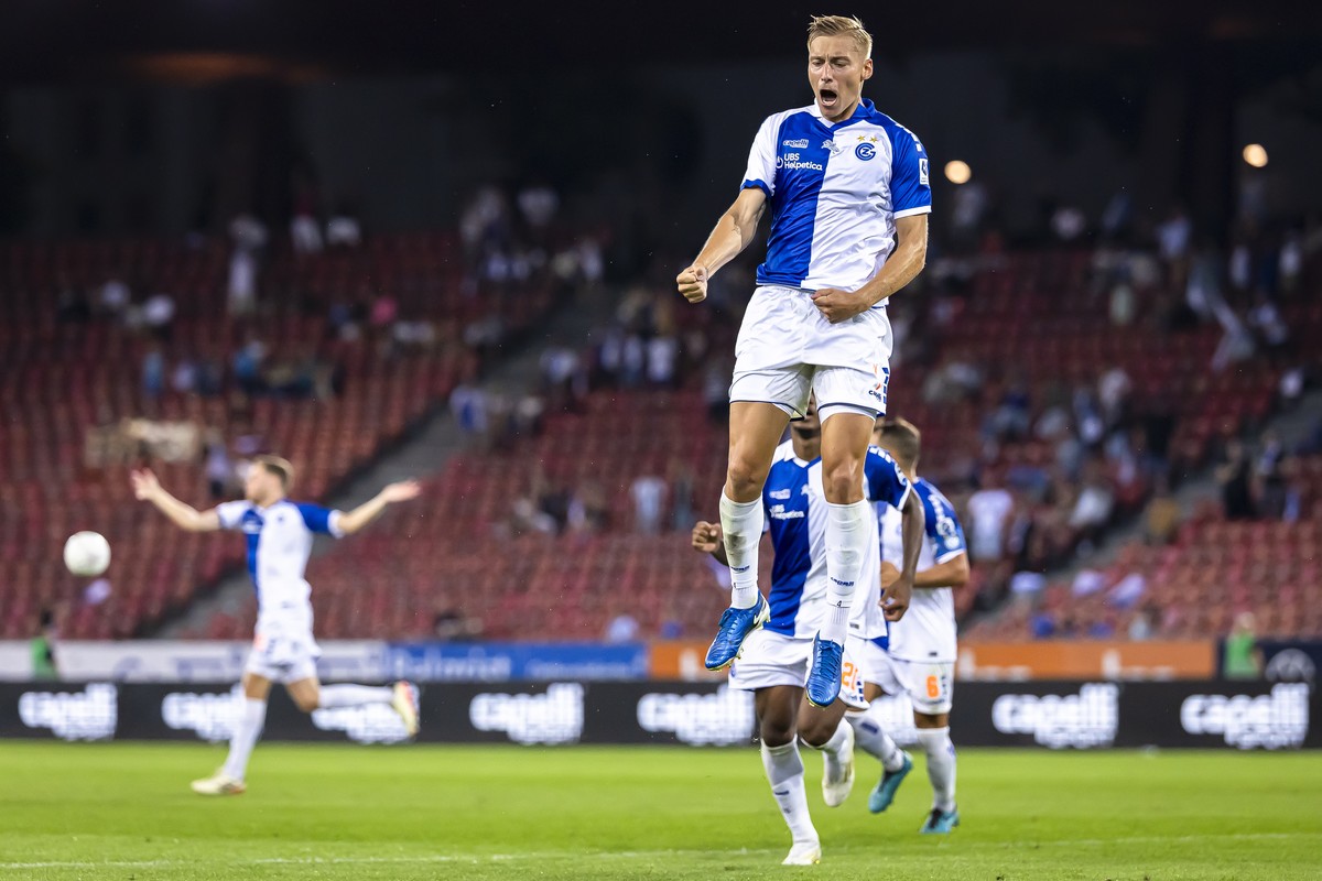 Kristers Tobers (GC) jubelt nach seinem Tor zum 2:1 im Fussball Meisterschaftsspiel der Swiss Super League zwischen Zuerich, FCZ, und Winterthur, FCW, vom Samstag, 24. August 2024 in Stadion Letzigrun ...