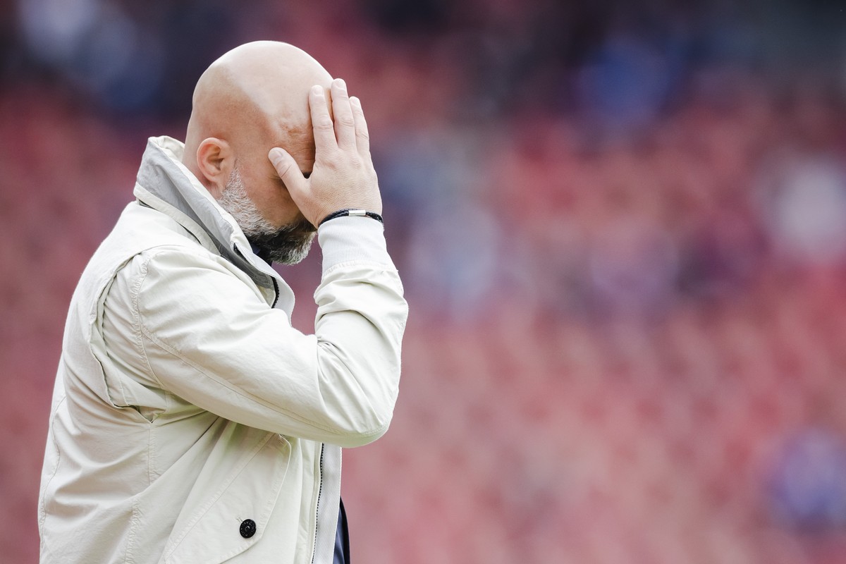 Grasshoppers Trainer Giorgio Contini beim Fussball Meisterschaftsspiel der Super League zwischen dem Grasshopper Club Zuerich und dem FC Sion im Letzigrund, am Sonntag, 8. Mai 2022 in Zuerich. (KEYSTO ...