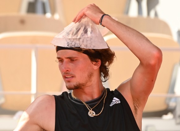 Alexander Zverev hat eh schon warm – und wird im Halbfinal von Stefanos Tsitsipas abgekocht.