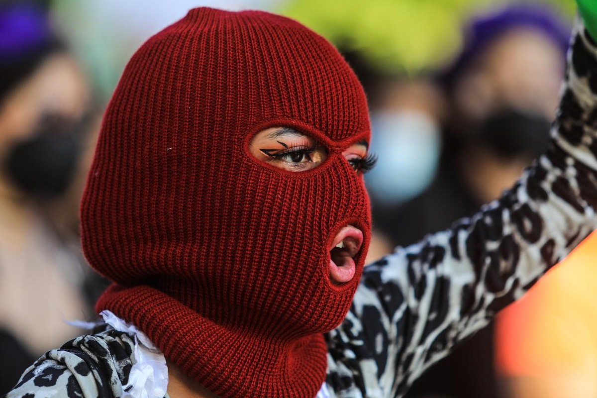 Pour certains, le mouvement «néo-féministe» «diabolise et exclut les hommes» et est «inutilement agressif, radical et extrémiste».